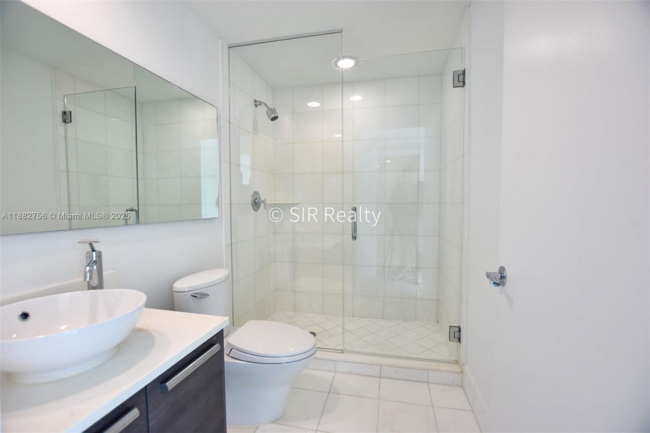 2950 NE 188th St, Unit 336, Aventura, FL 33180 Photo