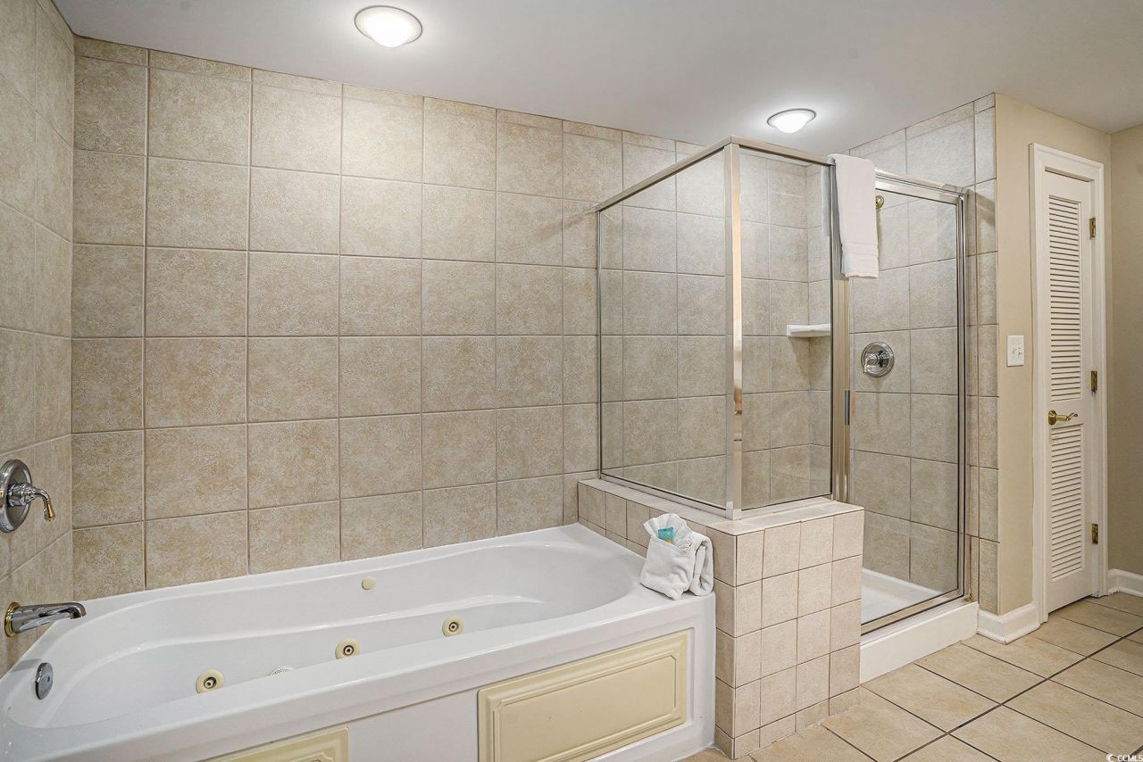 9994 Beach Club Dr. Photo 19