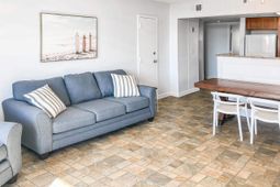 202 74th Ave. N photo 4