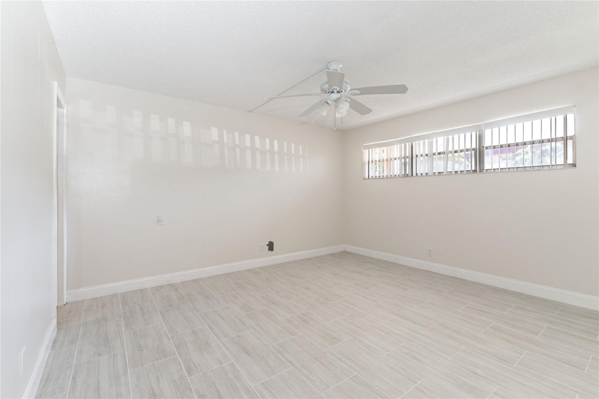9523 S Hollybrook Lake Drive, Unit 107, Pembroke Pines, FL 33025 Photo