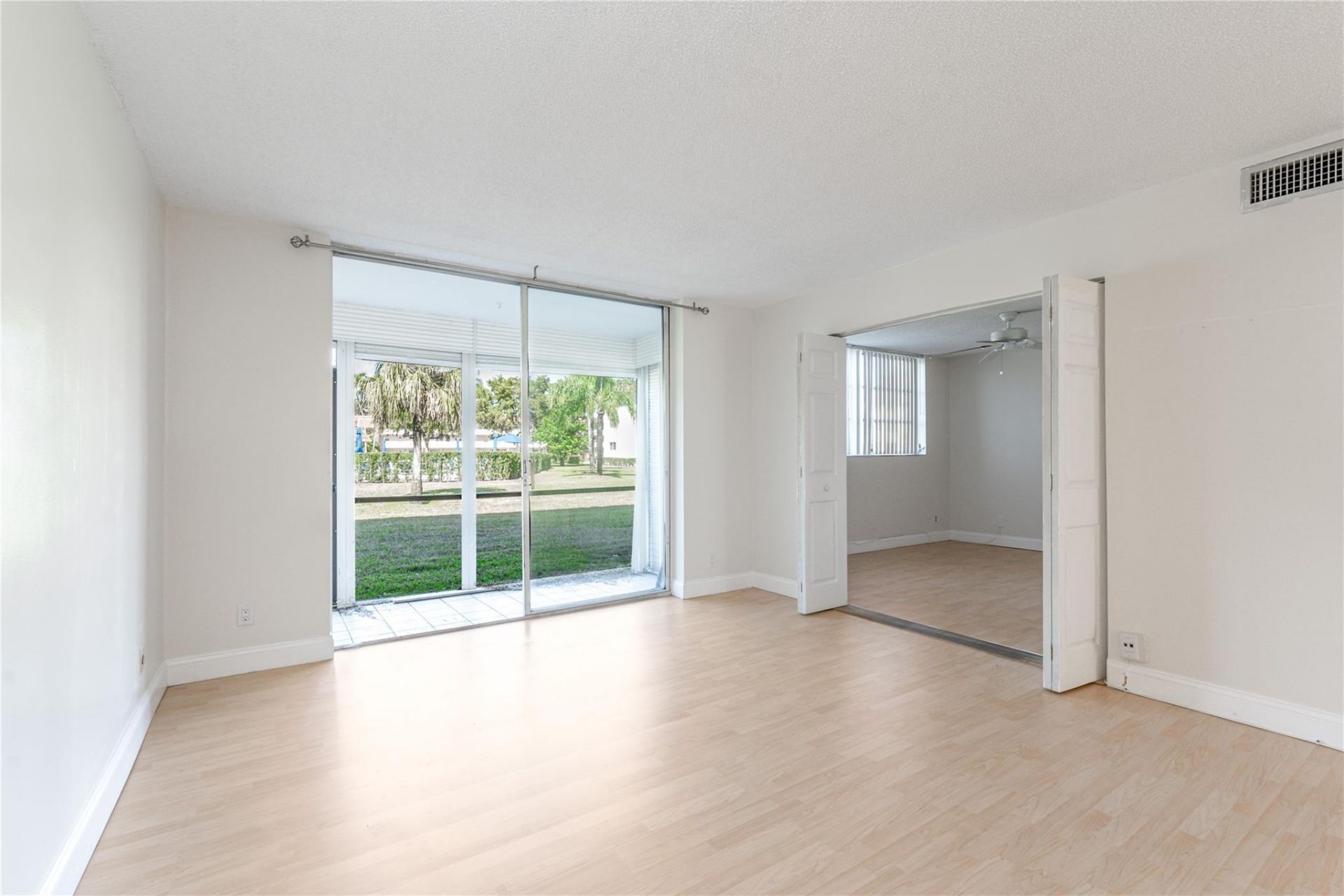 9523 S Hollybrook Lake Drive, Unit 107, Pembroke Pines, FL 33025 Photo