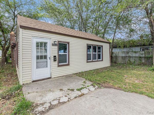 11472 Cadillac Avenue, Warren, MI 48089