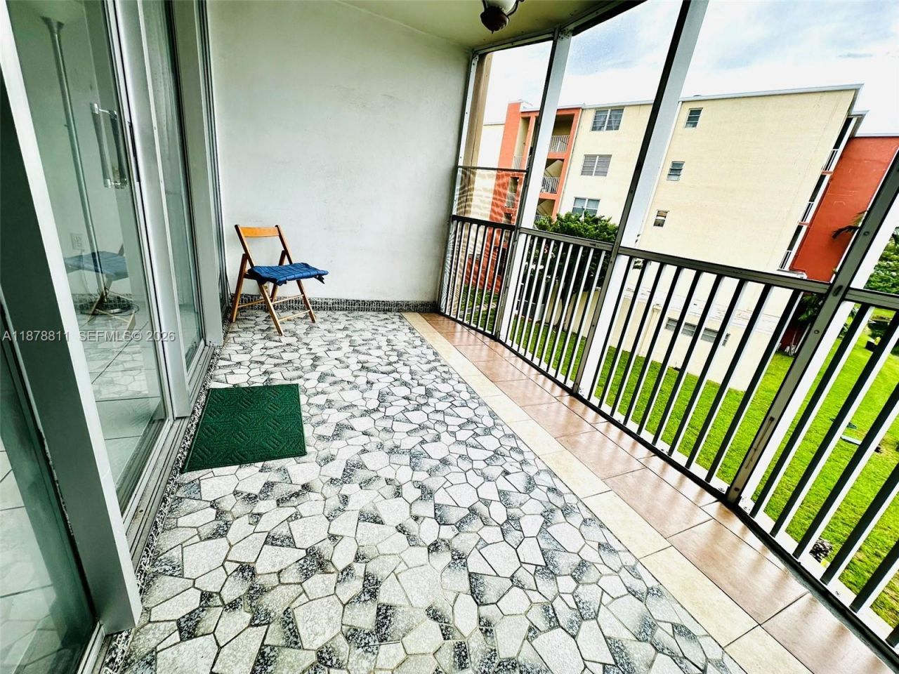 1690 NE 191st St, Unit 305-1, Miami, FL 33179 Photo