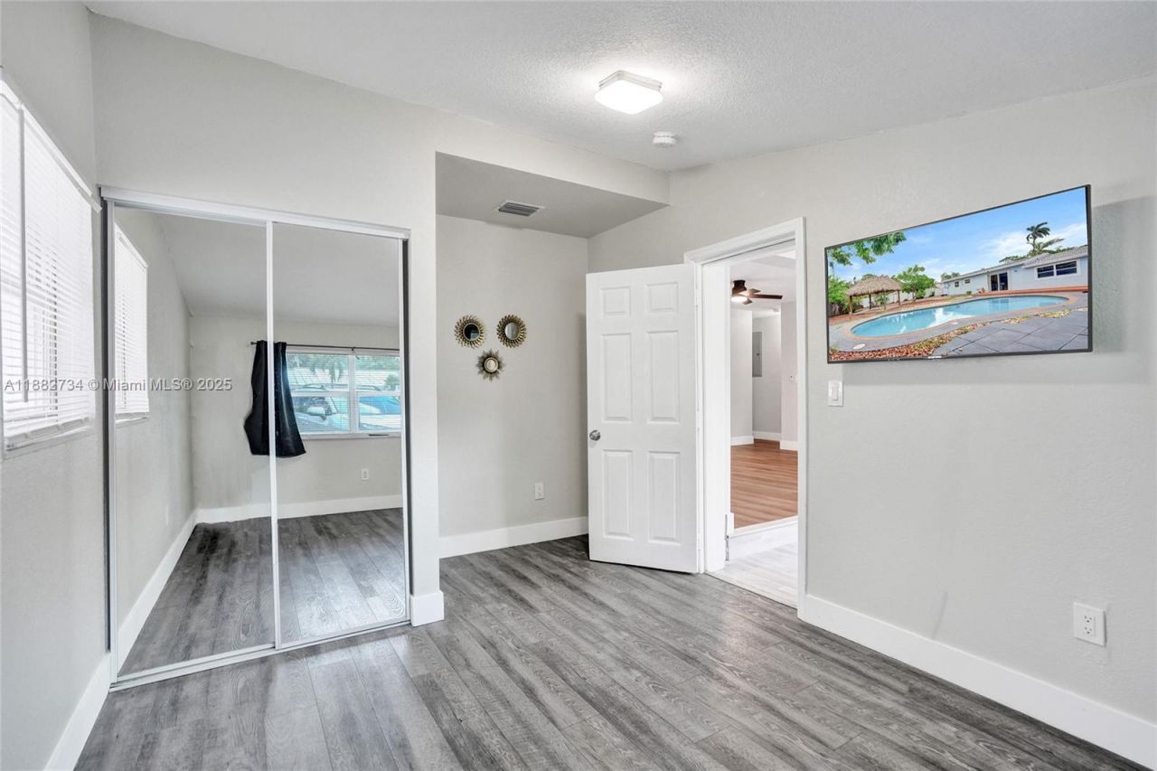 2281 SW 15th St, Fort Lauderdale, FL 33312 Photo