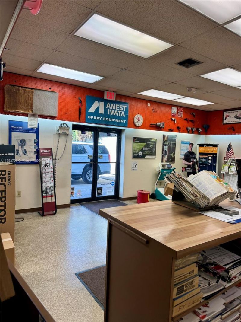 7840 NW 58th St, Doral, FL 33166 Photo