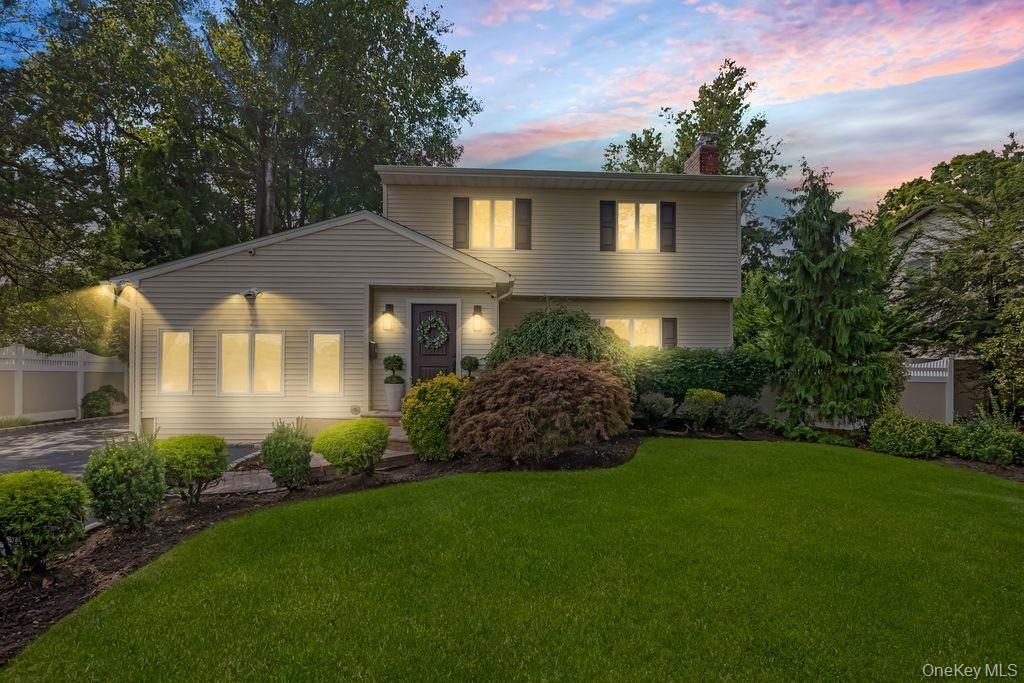 1 Earl Road, Melville, NY 11747 Main Photo