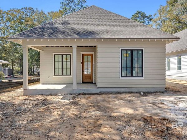 410 Azalea Street, Unit 102, Fairhope, AL 36532