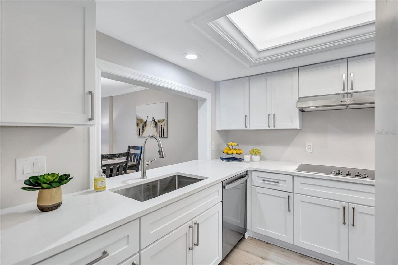 5880 Midnight Pass Road, Unit 306, Sarasota, FL 34242 Photo