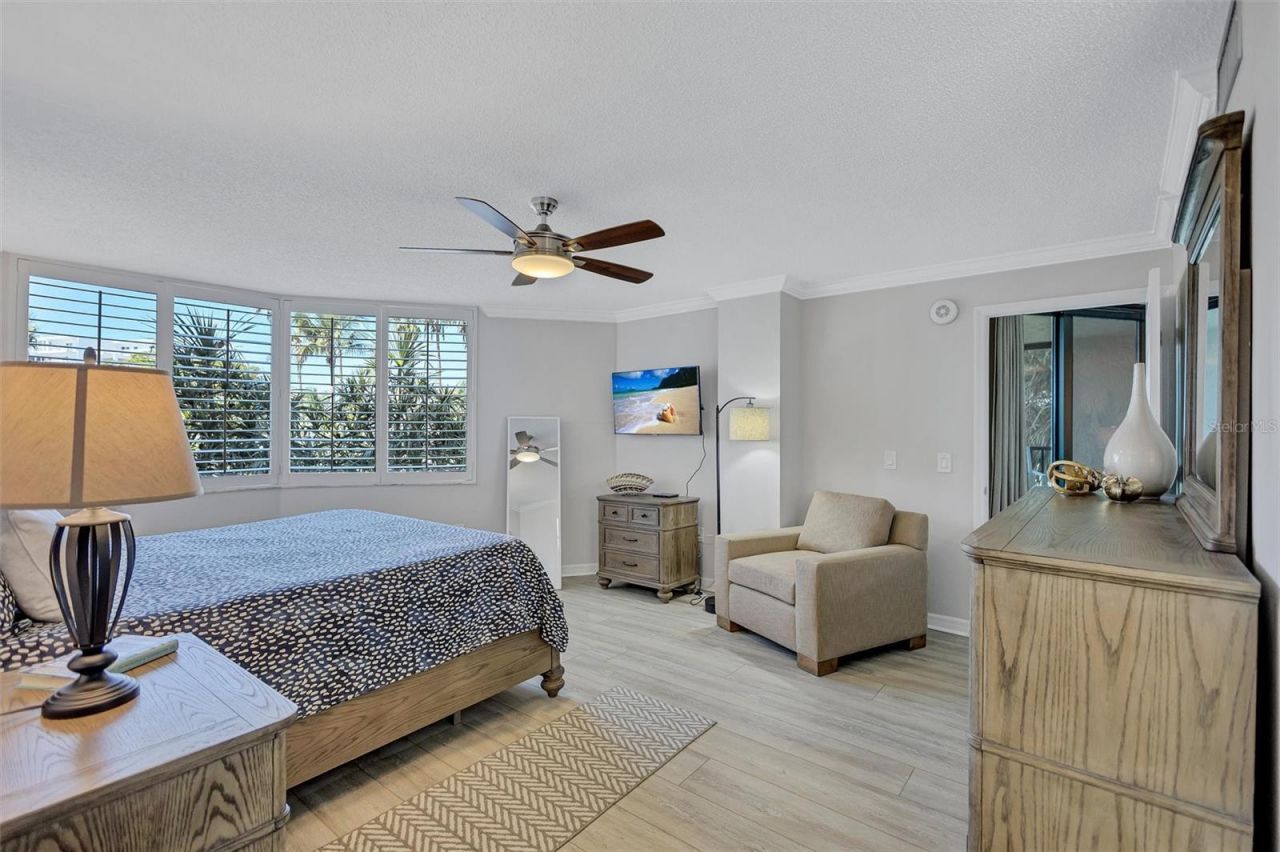5880 Midnight Pass Road, Unit 306, Sarasota, FL 34242 Photo