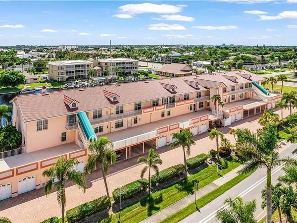 1614 Beach PKWY , Unit 102, CAPE CORAL, FL 33904