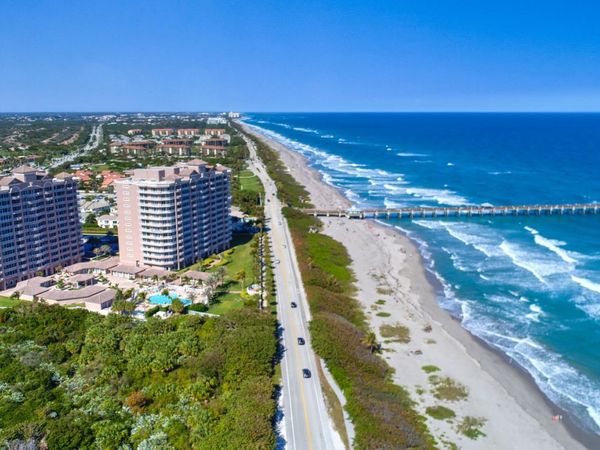 700 Ocean Royale Way, Unit Ph 3, Juno Beach, FL 33408