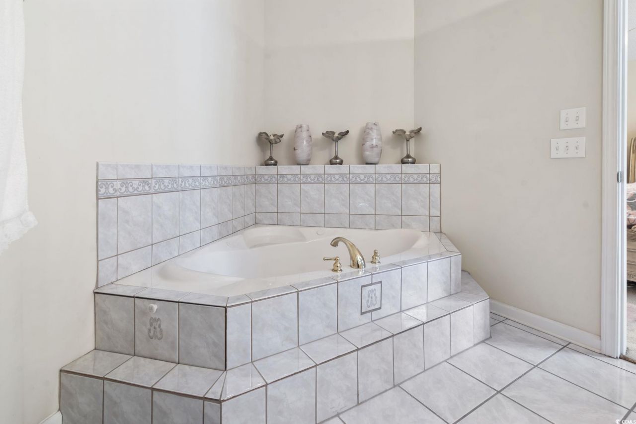 4233 Rivergate Ln. Photo 16