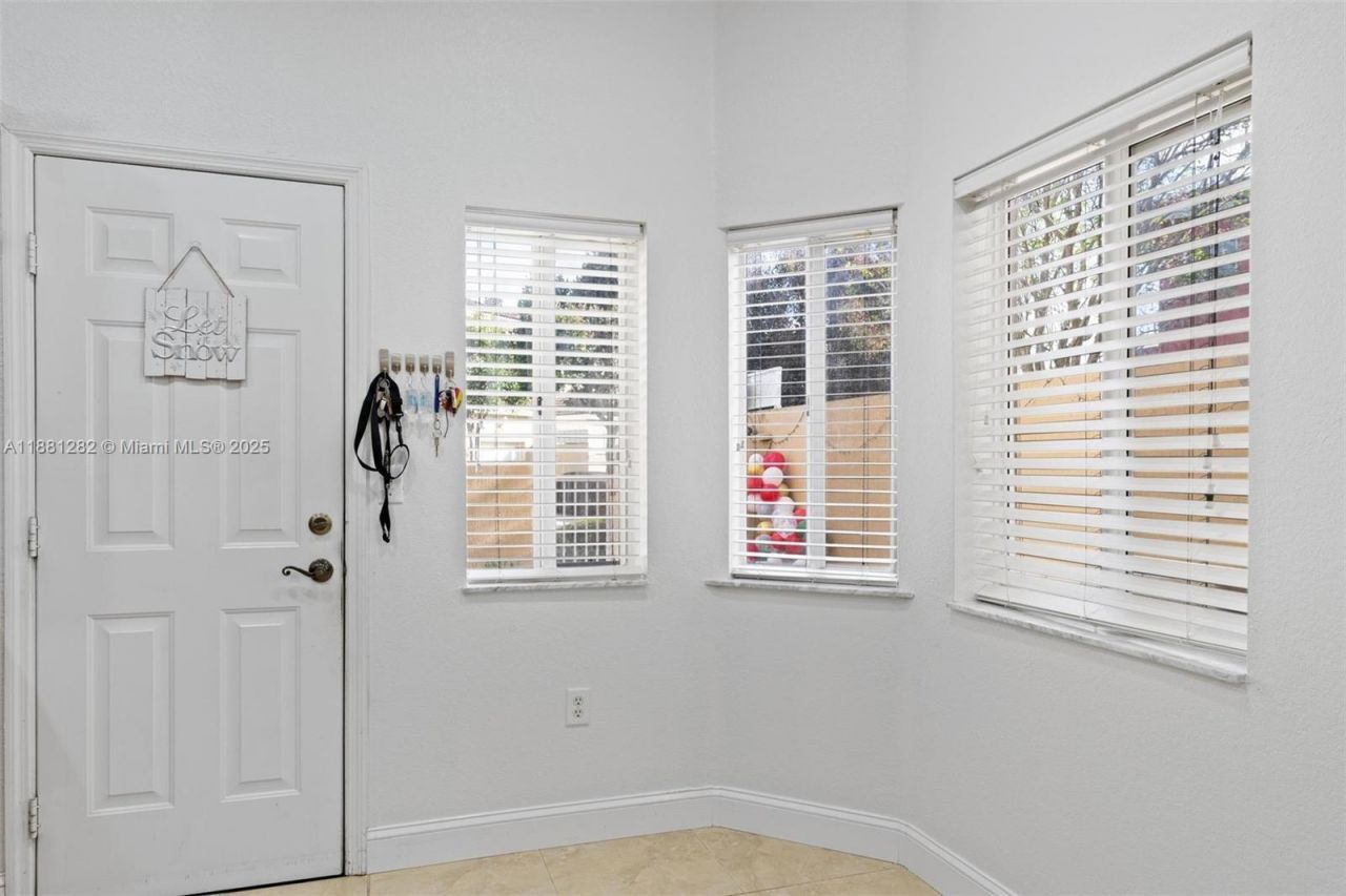 1954 SE 23rd Ter, Homestead, FL 33035 Photo