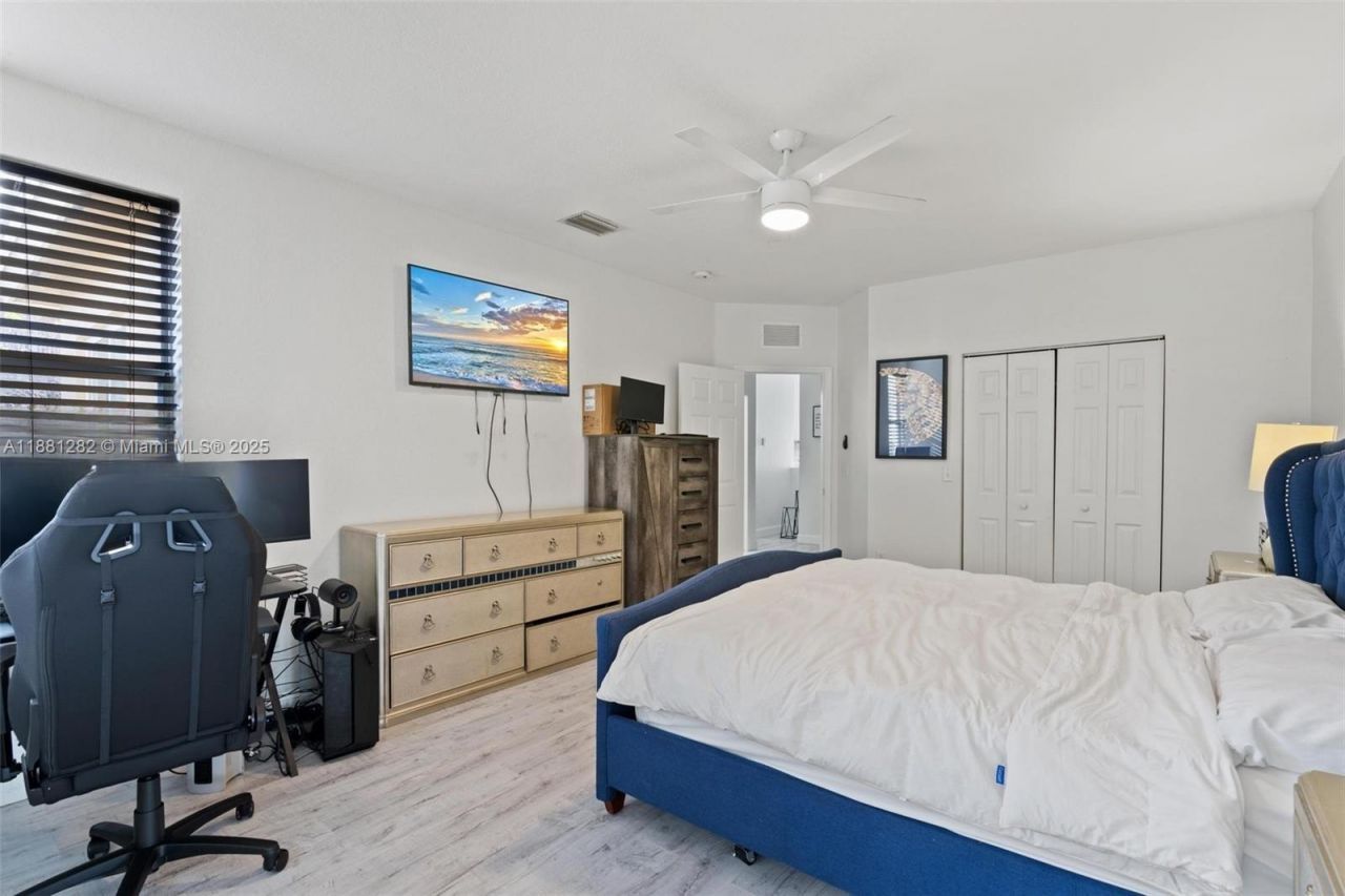 1954 SE 23rd Ter, Homestead, FL 33035 Photo