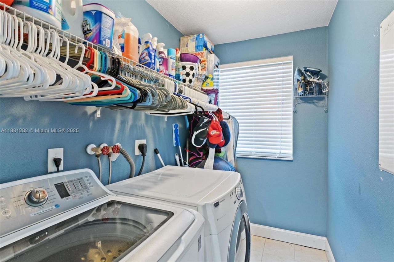 1954 SE 23rd Ter, Homestead, FL 33035 Photo