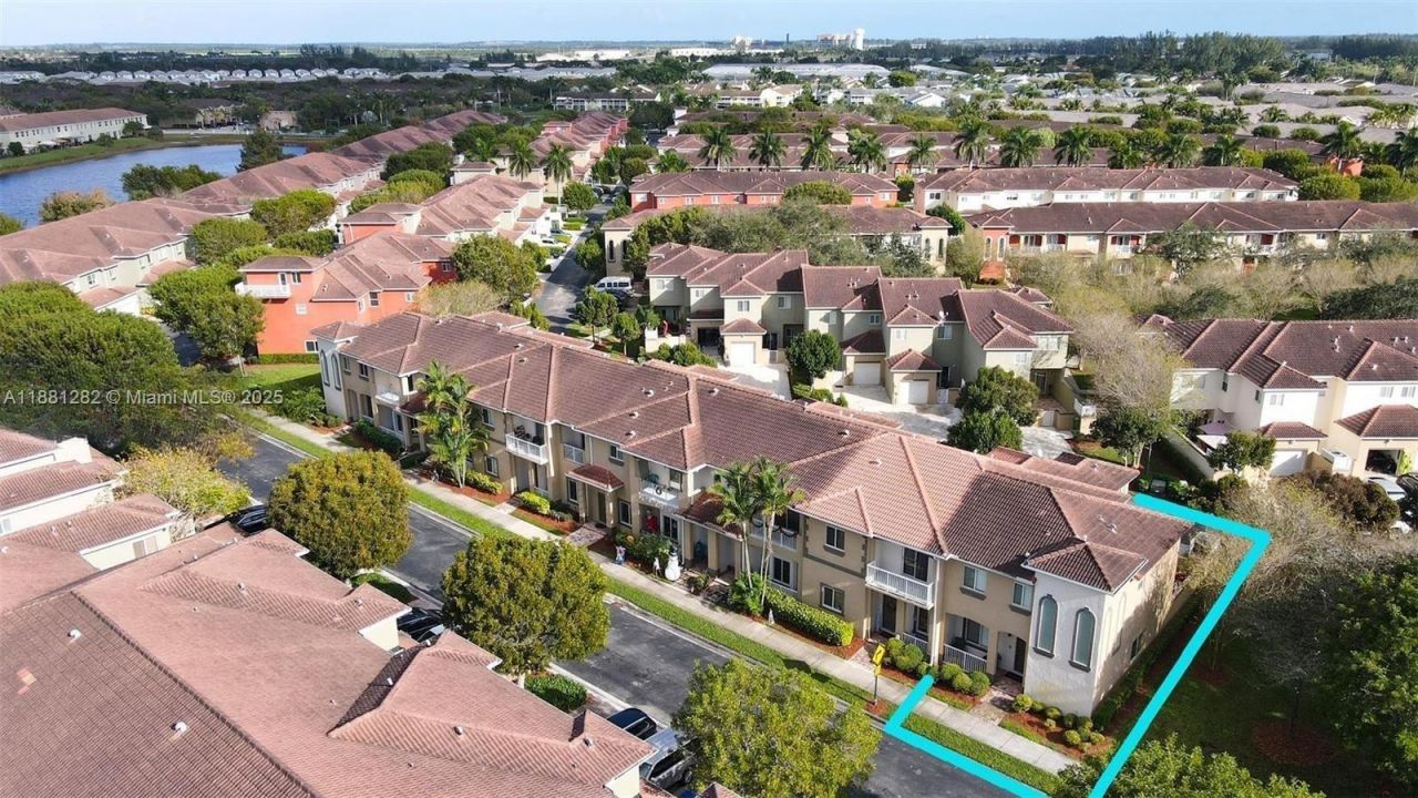 1954 SE 23rd Ter, Homestead, FL 33035 Photo