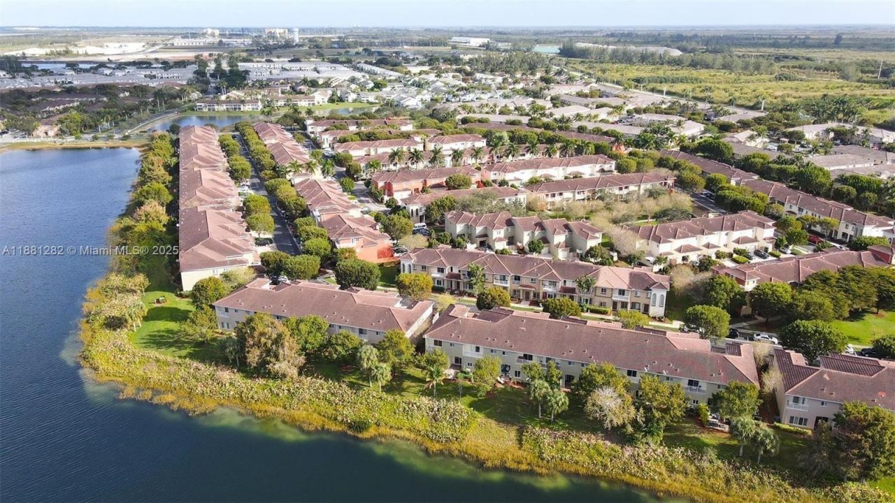 1954 SE 23rd Ter, Homestead, FL 33035 Photo