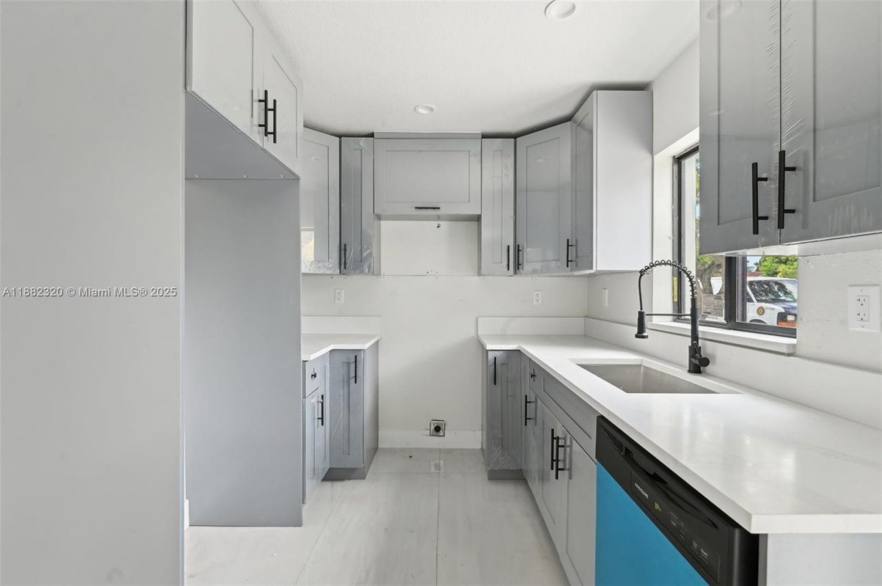 10340 NW 29th Ave, Unit 10340, Miami, FL 33147 Photo