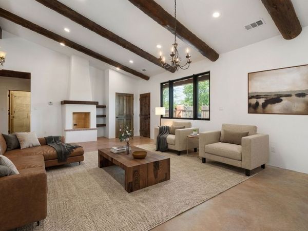 126 Caminito Montano, Santa Fe, NM 87501