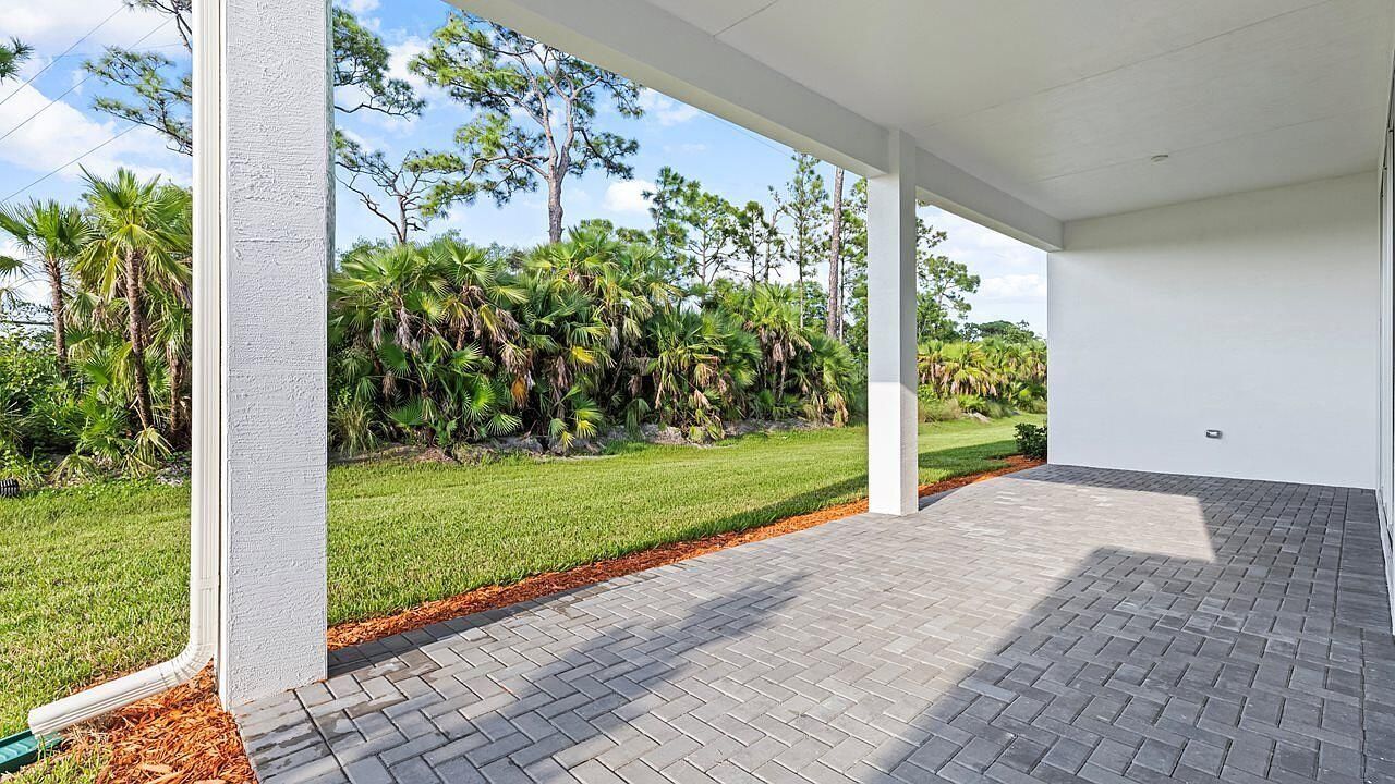 2301 SE Canopy Cove Lane, Port Saint Lucie, FL 34984 Photo