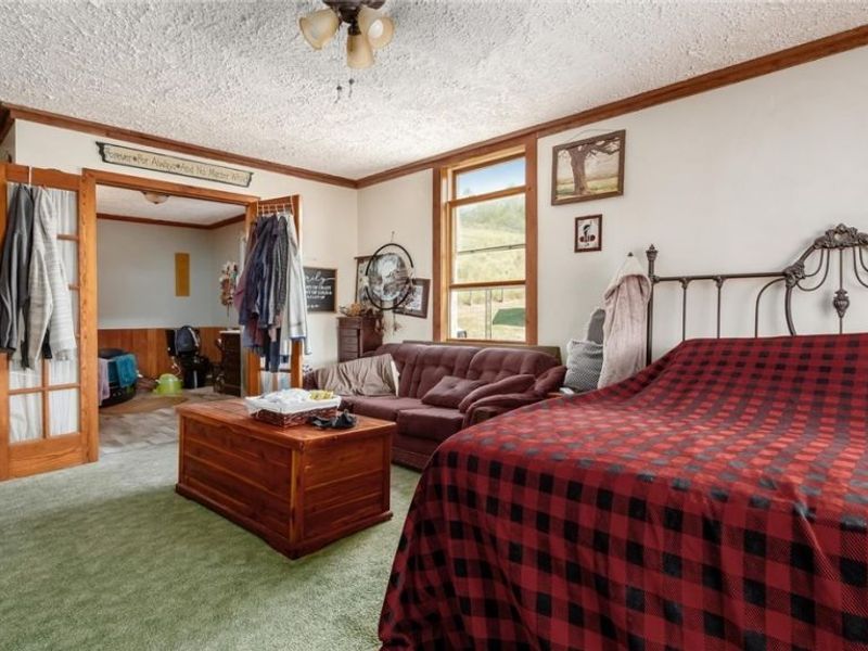 18513 Hobbler Lane, Lore City, OH 43755 Photo 12