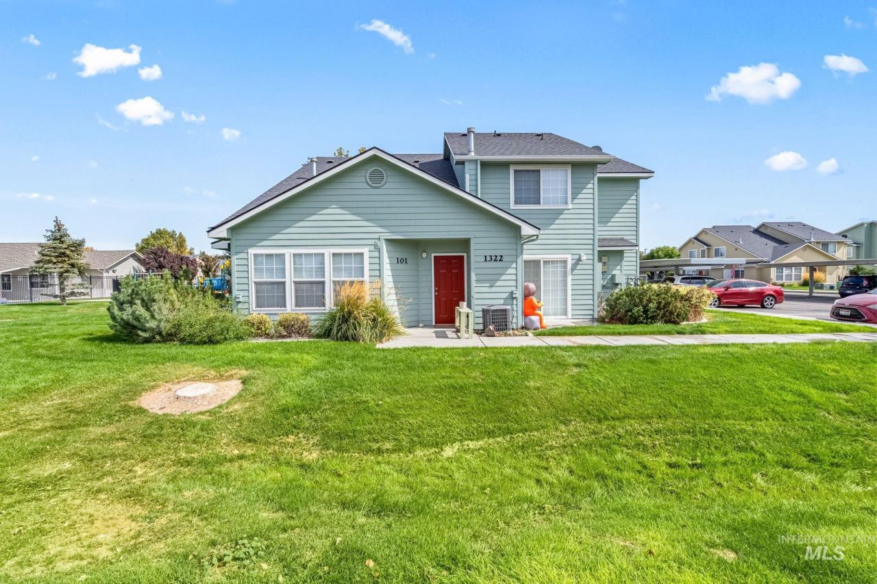 1322 N Wildwood Way, Boise, ID 83713 Main Photo
