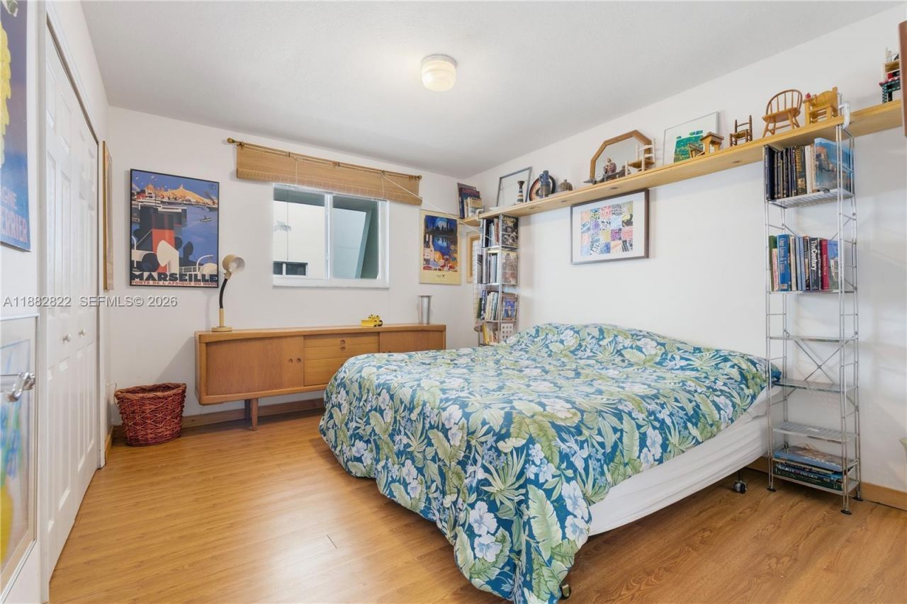 7800 Collins Ave, Unit 402, Miami Beach, FL 33141 Photo