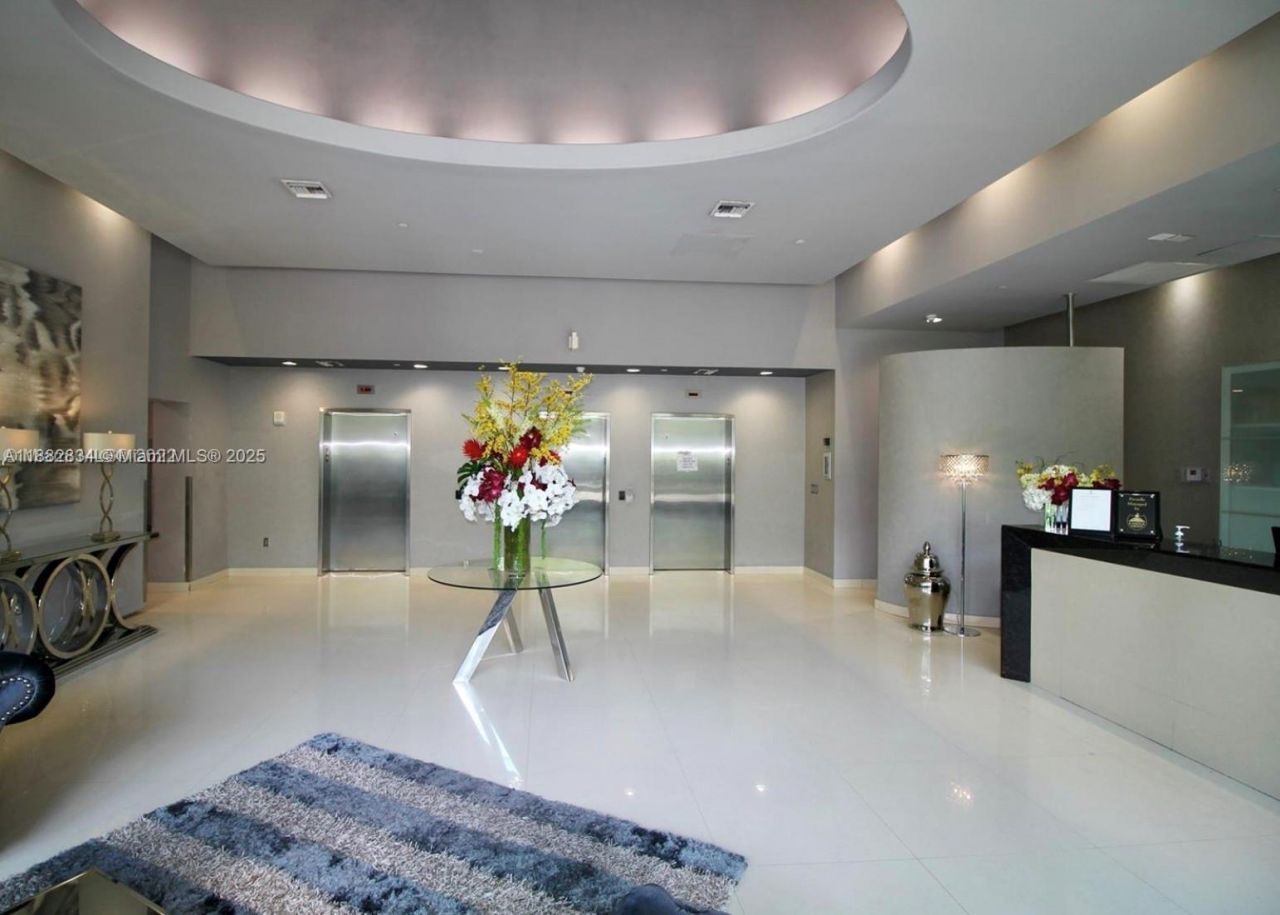 275 NE 18th St, Unit 507, Miami, FL 33132 Photo