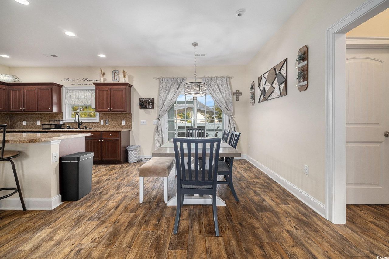 542 Irees Way Photo 11