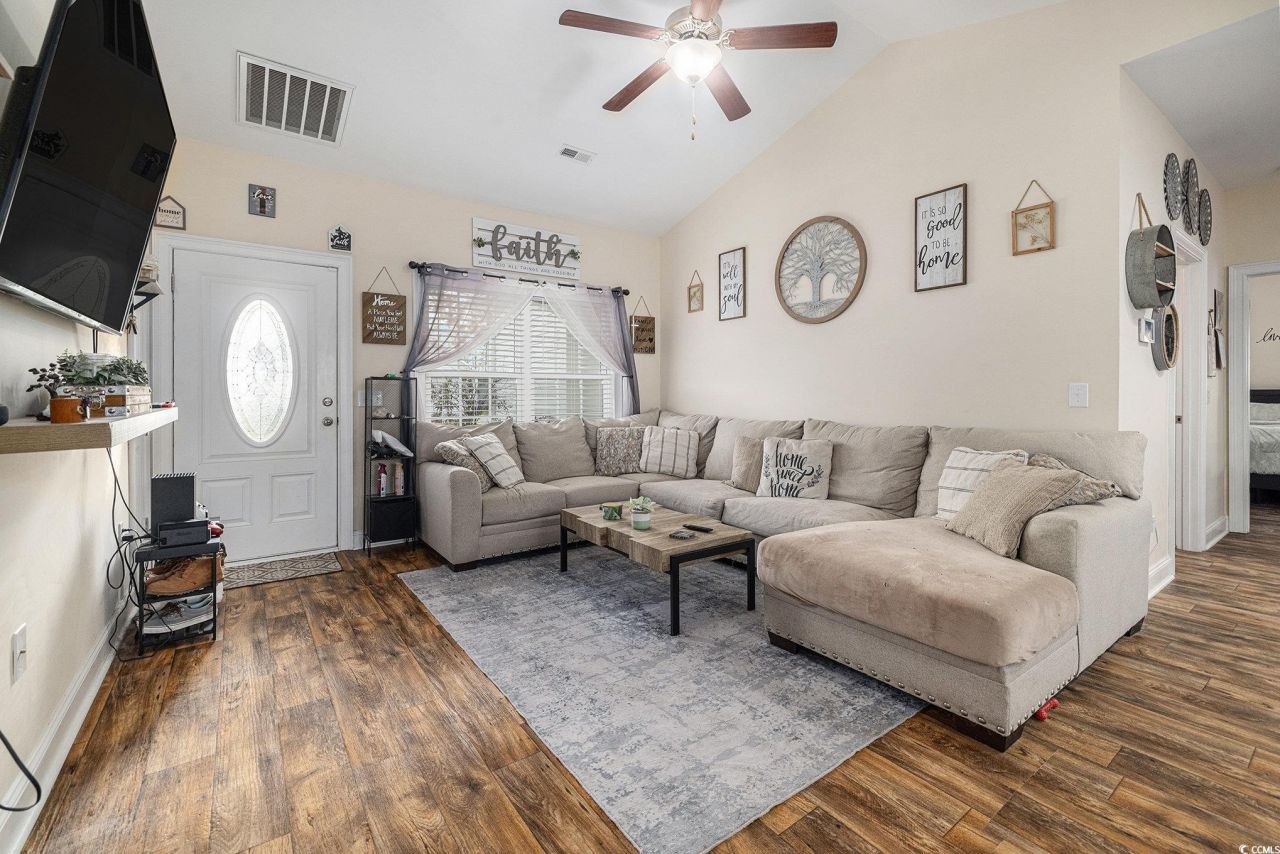 542 Irees Way Photo 4