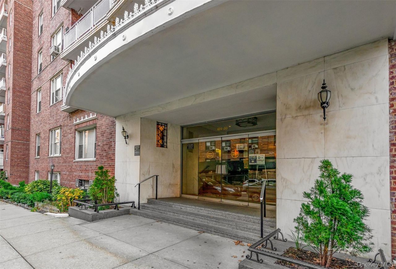 104-20 68th Drive, Unit B21, Forest Hills, NY 11375 Main Photo