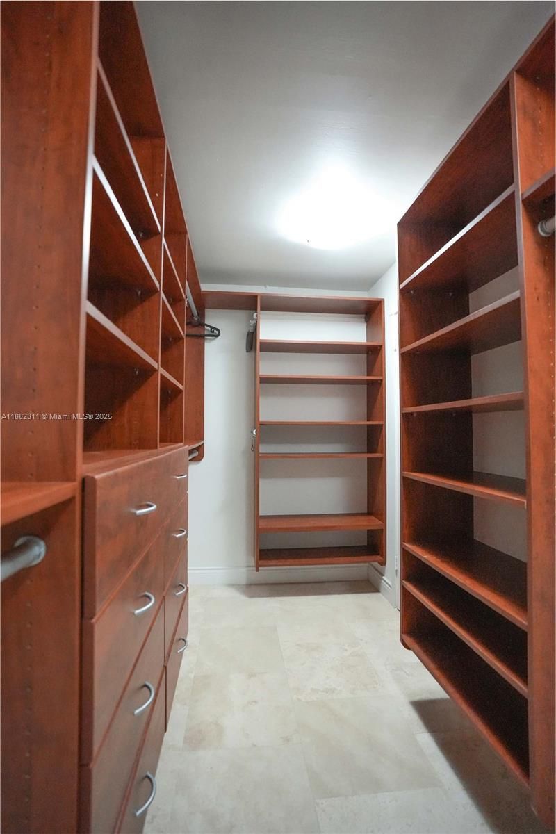 6039 Collins Ave, Unit 503, Miami Beach, FL 33140 Photo