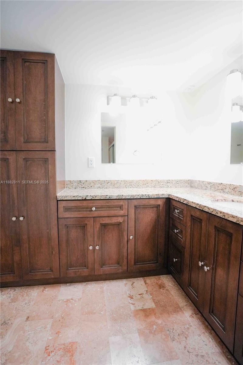 6039 Collins Ave, Unit 503, Miami Beach, FL 33140 Photo