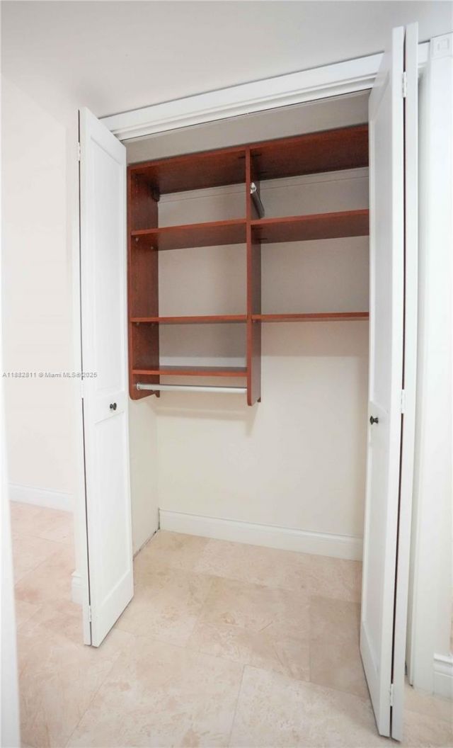 6039 Collins Ave, Unit 503, Miami Beach, FL 33140 Photo