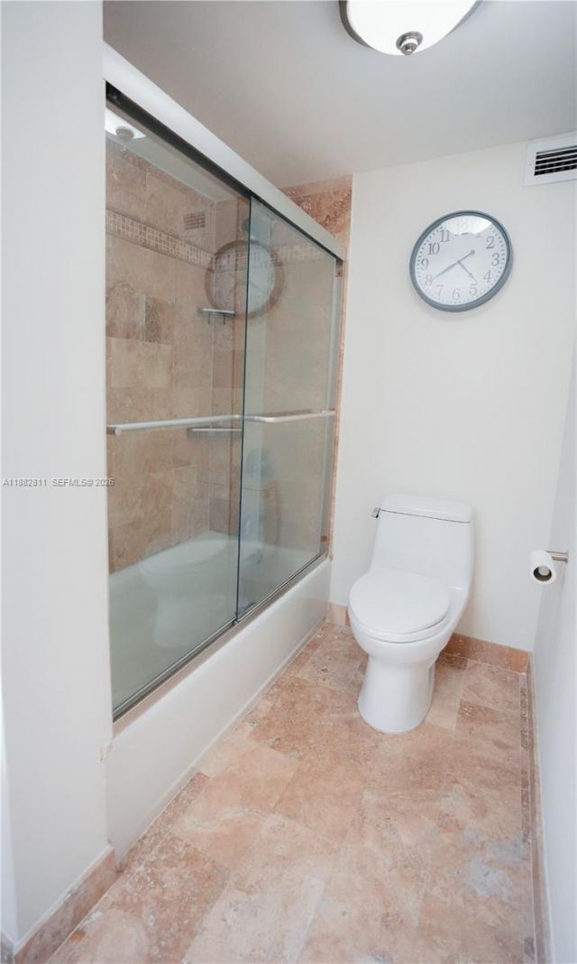 6039 Collins Ave, Unit 503, Miami Beach, FL 33140 Photo