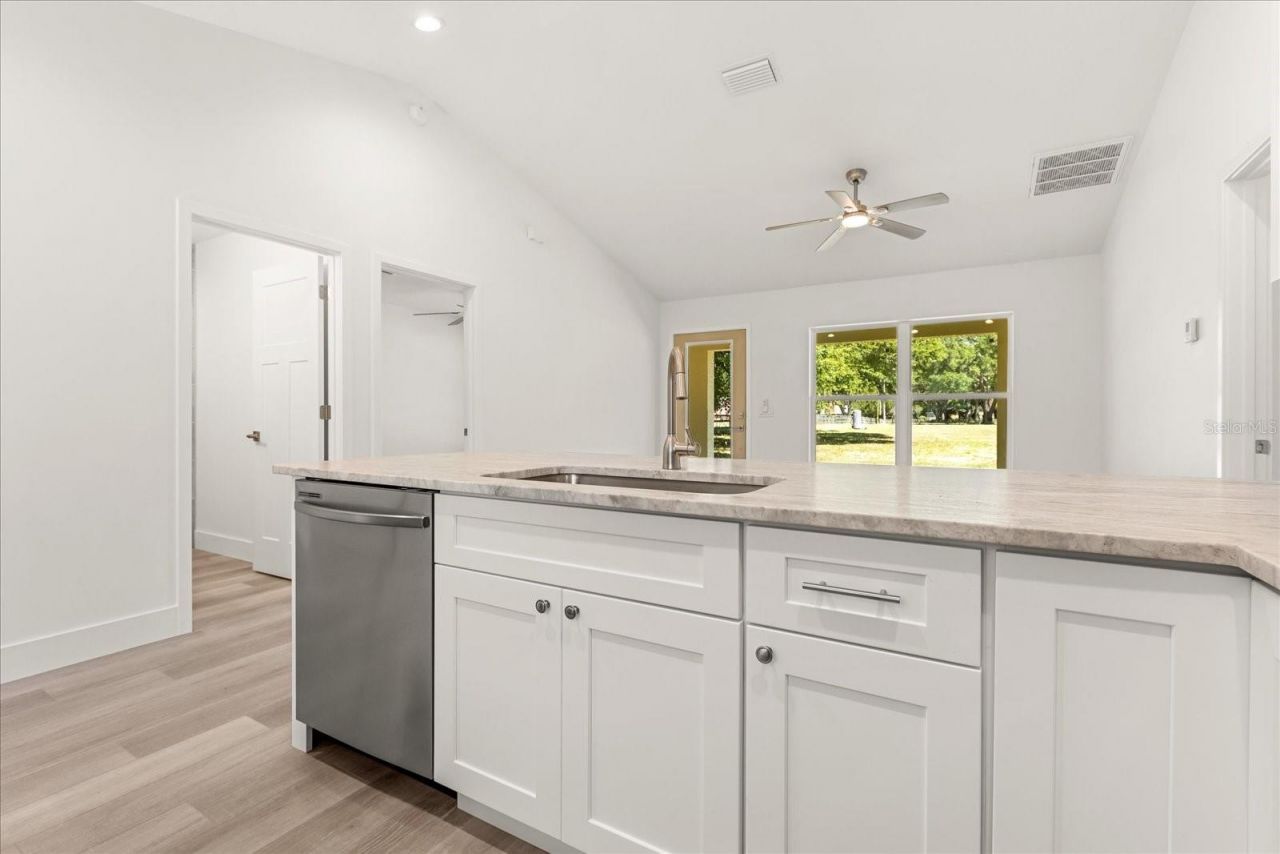 1084 SE 170th Street, Summerfield, FL 34491 Photo