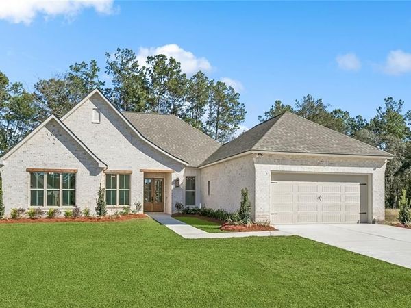 1613 SWEET PEA Court, Madisonville, LA 70447