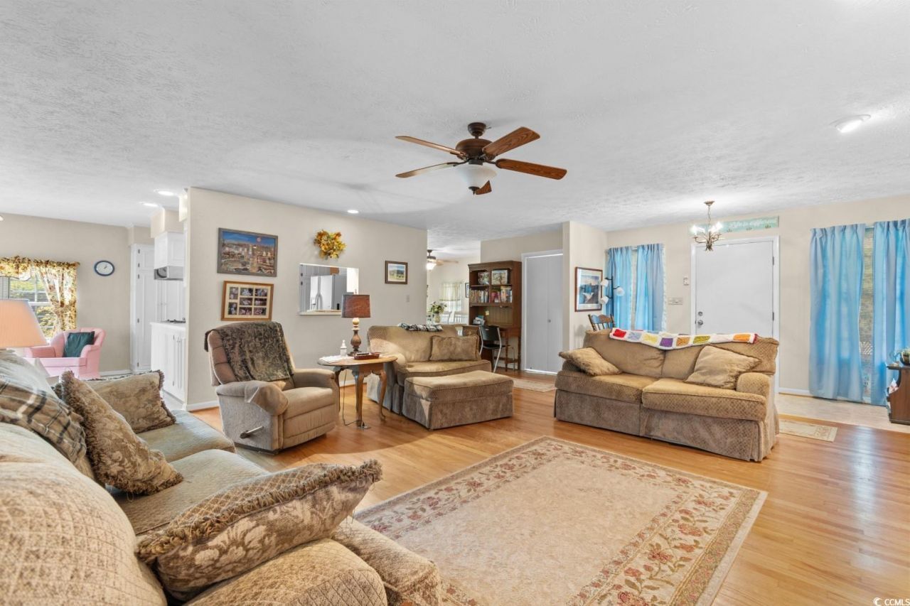 7600 Driftwood Dr. Photo 13