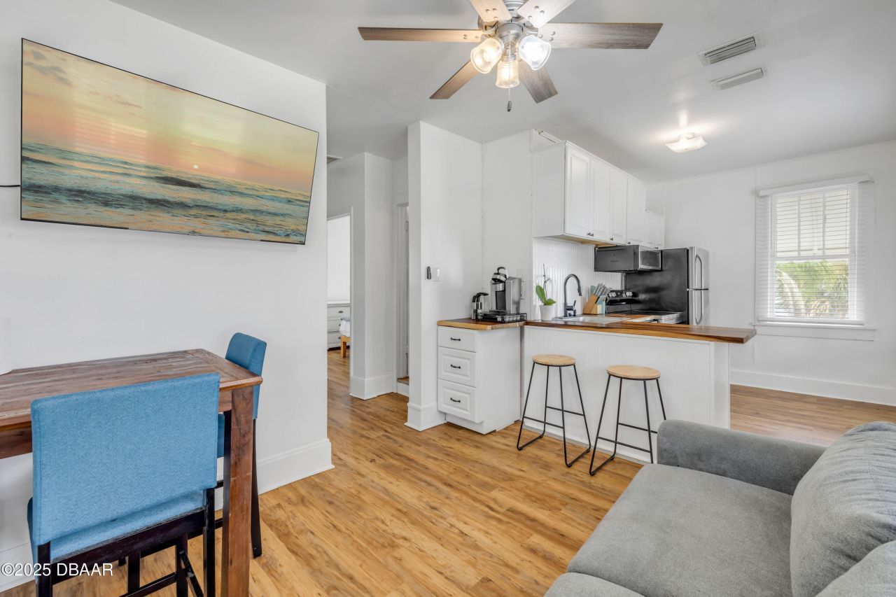 200 Live Oak Street, New Smyrna Beach, FL 32168 Photo