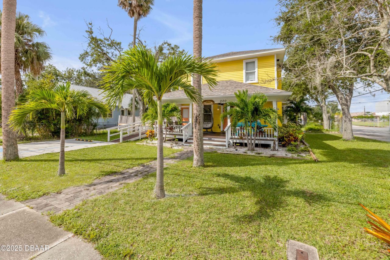 200 Live Oak Street, New Smyrna Beach, FL 32168 Photo