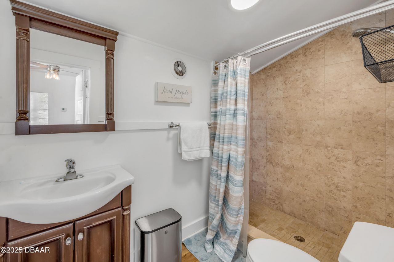 200 Live Oak Street, New Smyrna Beach, FL 32168 Photo