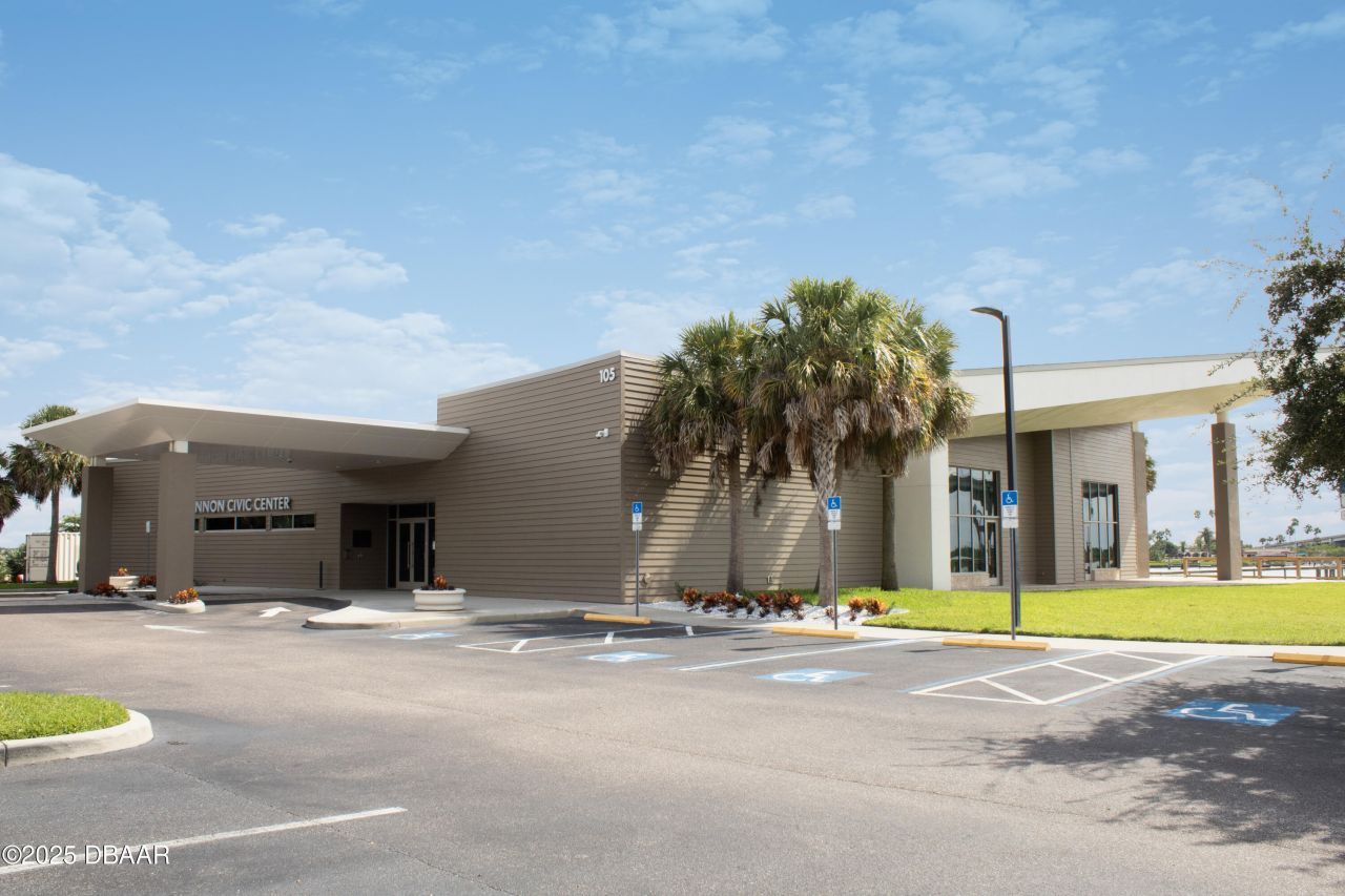 200 Live Oak Street, New Smyrna Beach, FL 32168 Photo