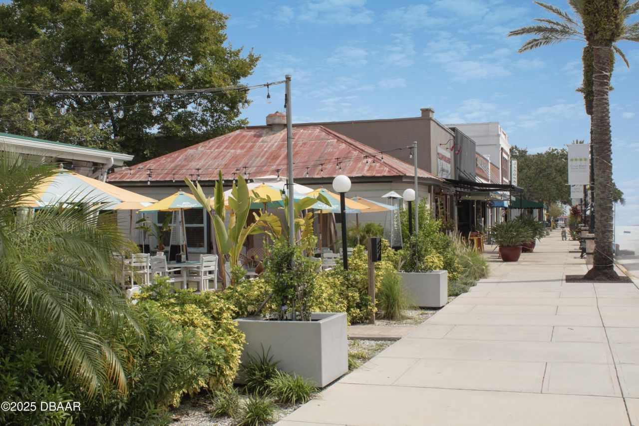 200 Live Oak Street, New Smyrna Beach, FL 32168 Photo