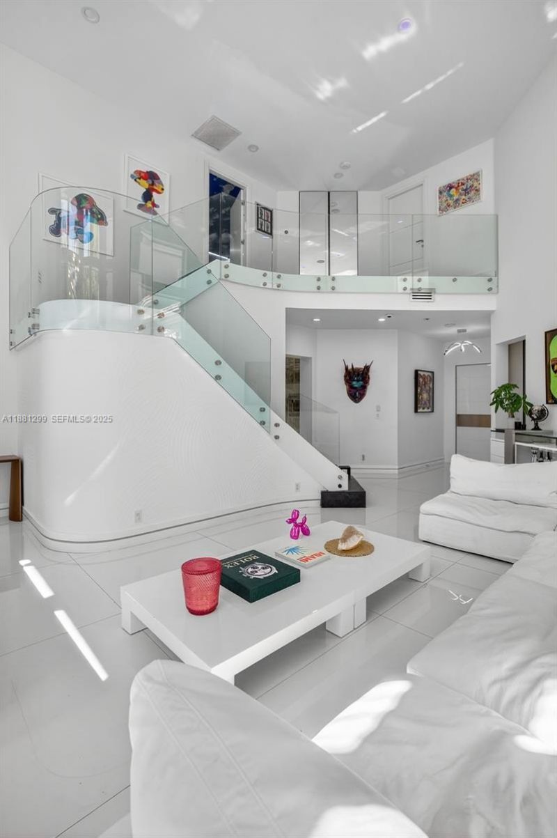 3710 NE 208th Ter, Aventura, FL 33180 Photo