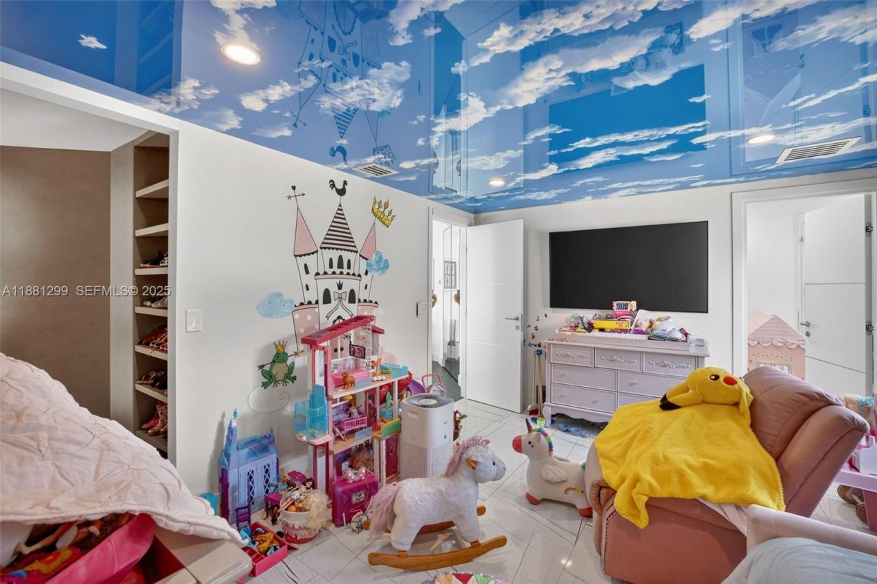 3710 NE 208th Ter, Aventura, FL 33180 Photo