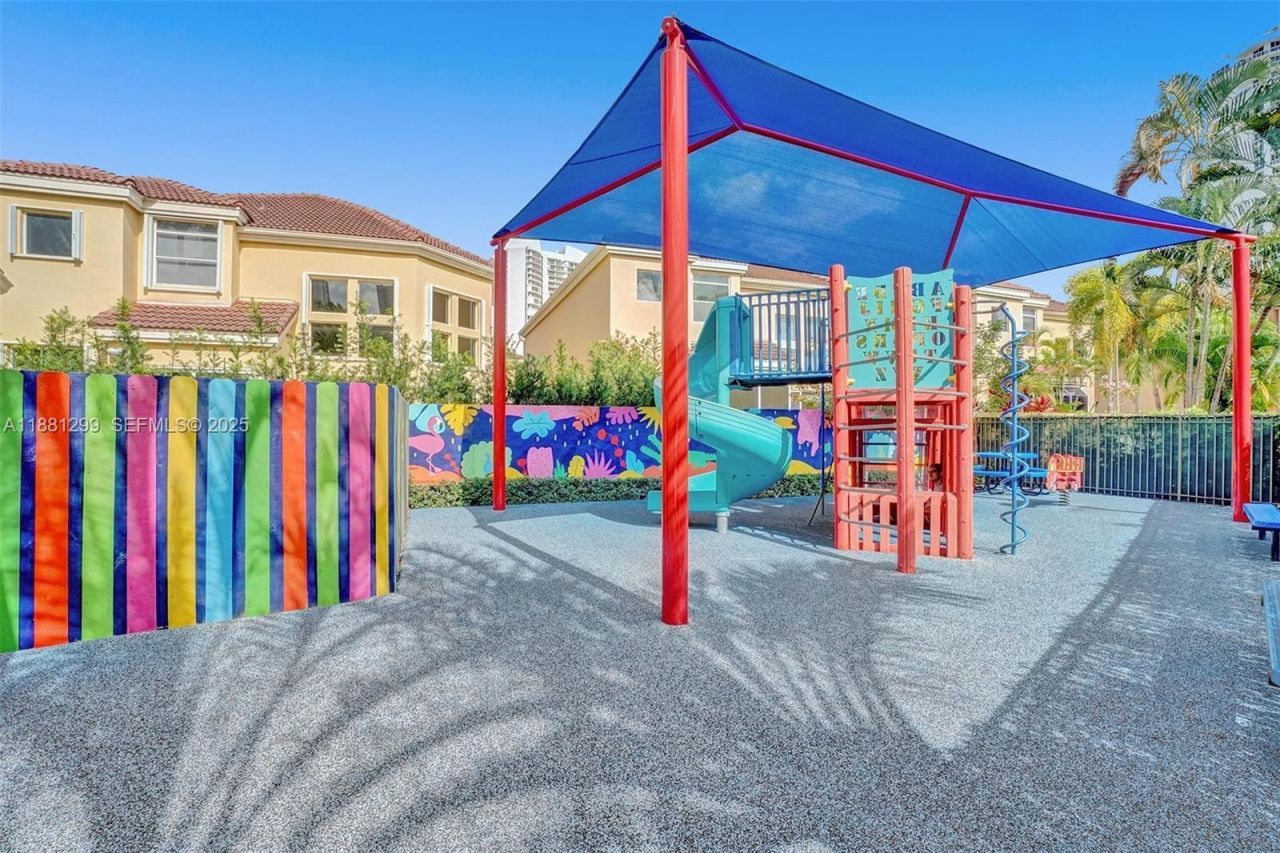 3710 NE 208th Ter, Aventura, FL 33180 Photo