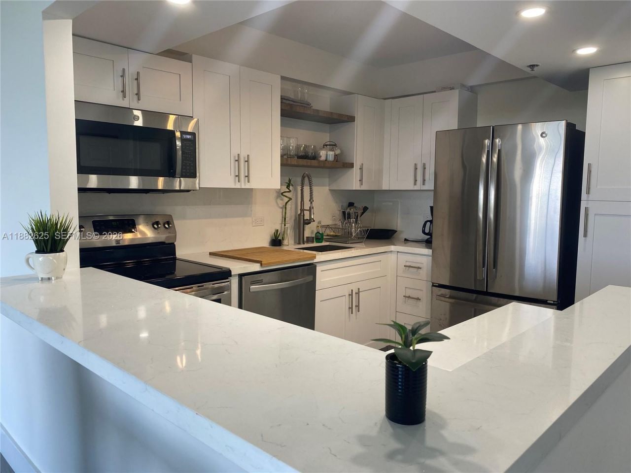 20515 E Country Club Dr, Unit 549, Aventura, FL 33180 Photo