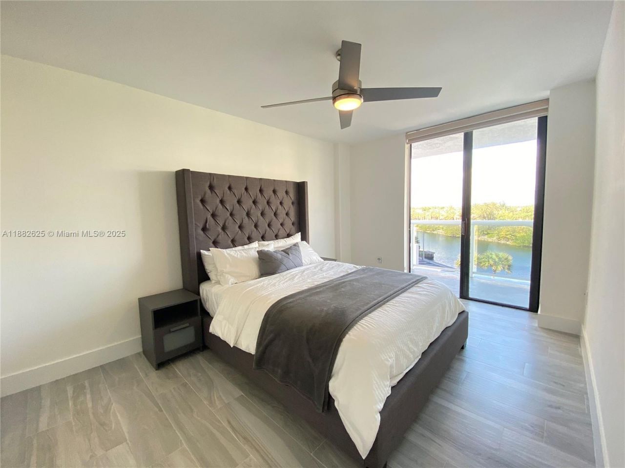 20515 E Country Club Dr, Unit 549, Aventura, FL 33180 Photo