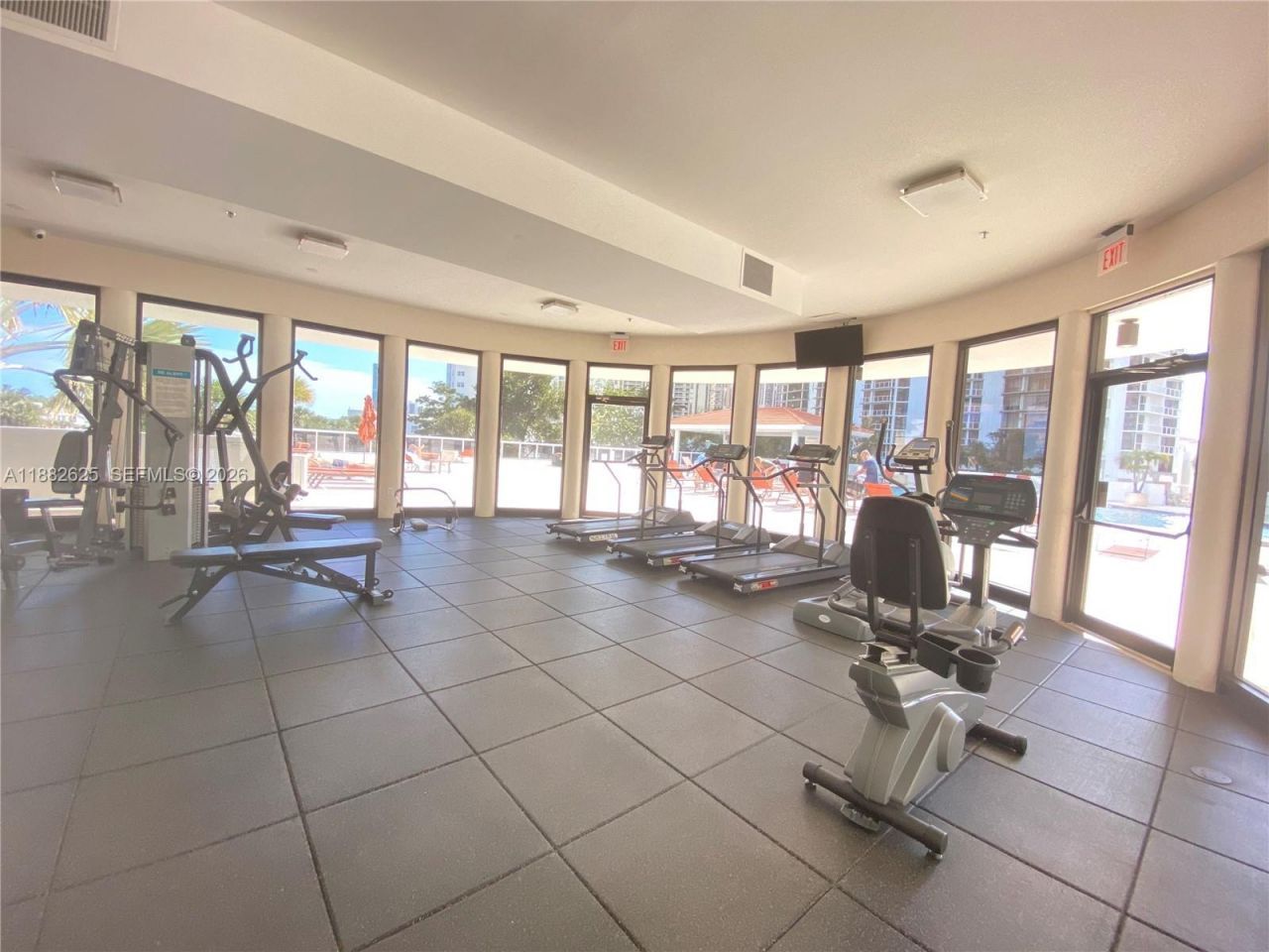 20515 E Country Club Dr, Unit 549, Aventura, FL 33180 Photo