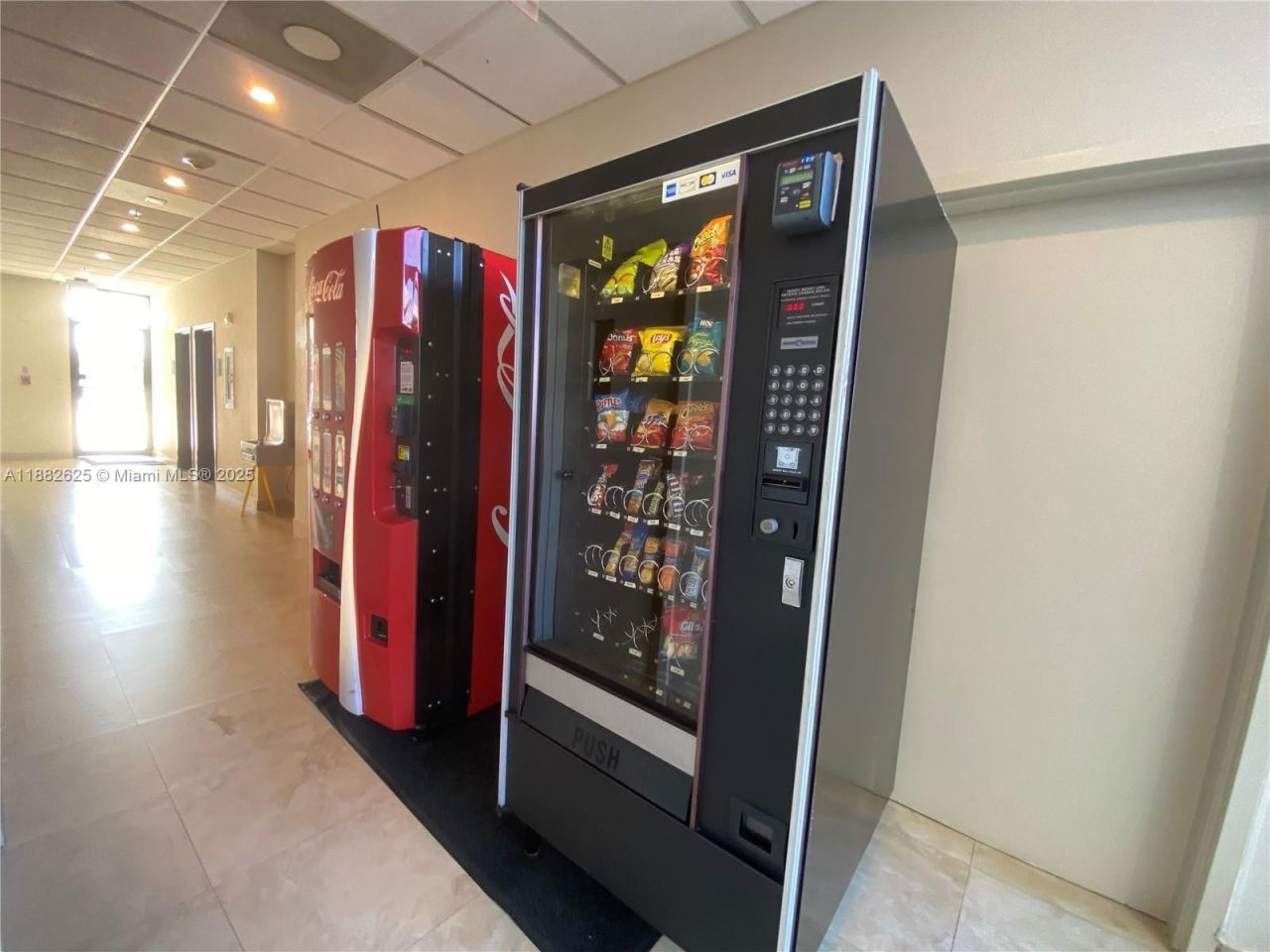 20515 E Country Club Dr, Unit 549, Aventura, FL 33180 Photo